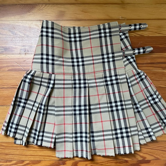 Burberry Vintage Check Skirt